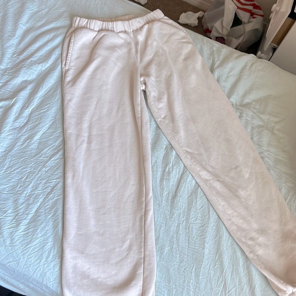 brandy
cream
sweatpants one-size